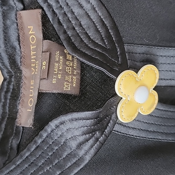 Louis Vuitton Black Long Sleeve Dress with Flower Accent - Picture 3 of 8